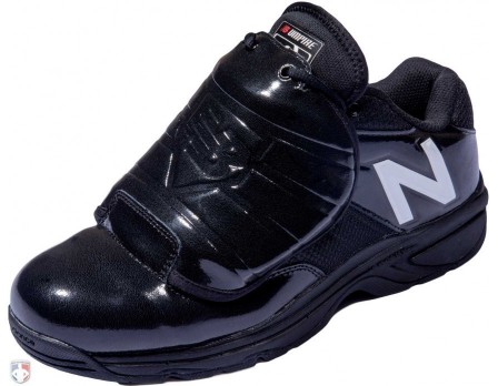 new balance umpire turf shoes