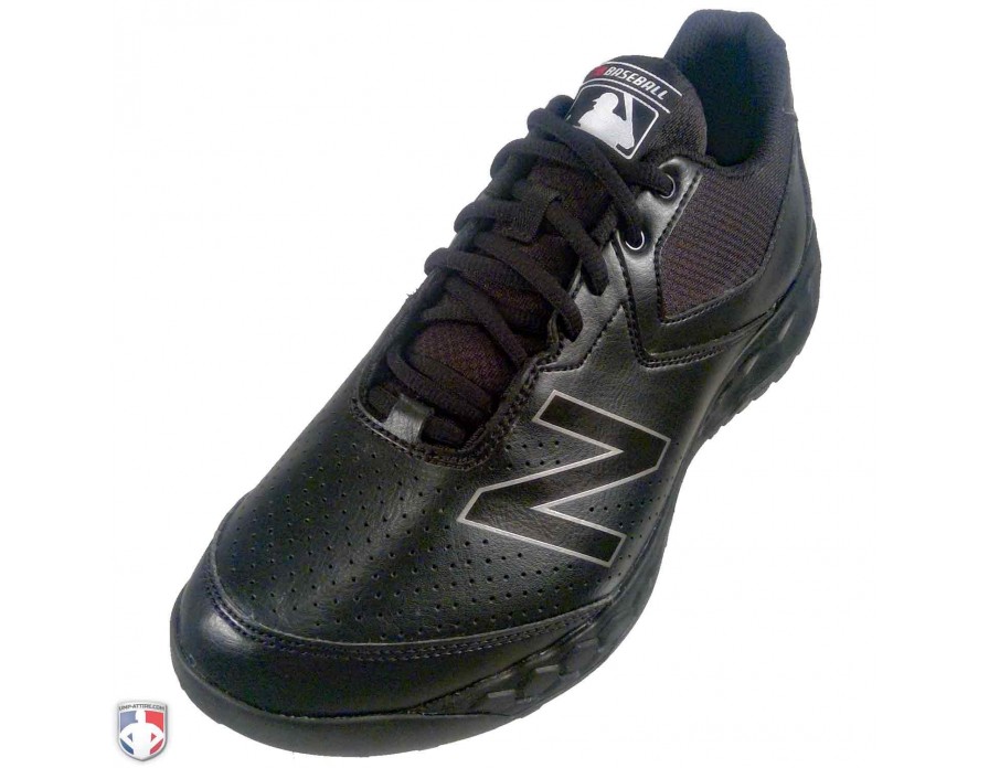 Low-Cut Umpire Base Shoes 