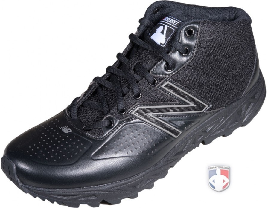 Black Mid-Cut Umpire Base Shoes 