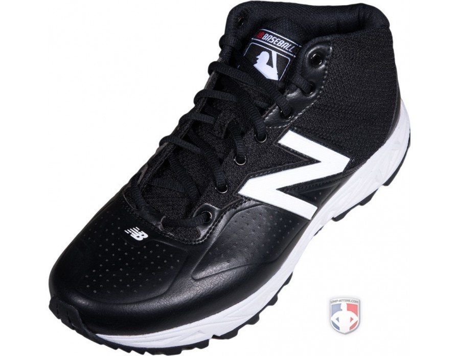 umpire turf shoes