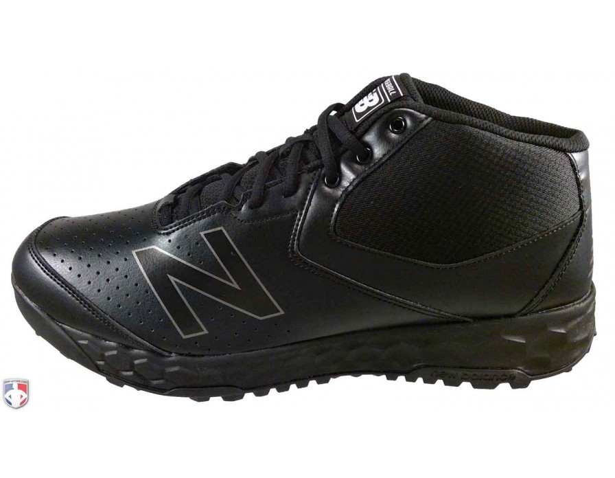 Black Mid-Cut Umpire Base Shoes 
