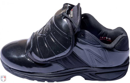 new balance umpire plate shoes